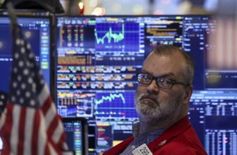 Crude oil prices rise after Maduro ouster as Wall Street braces for jobs data